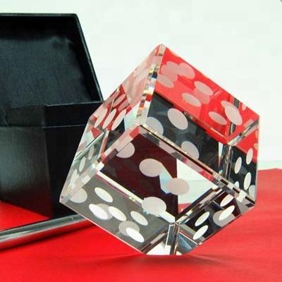 China Beautiful Cut Corner Crystal Paperweight Dies Paperweight Gift for sale