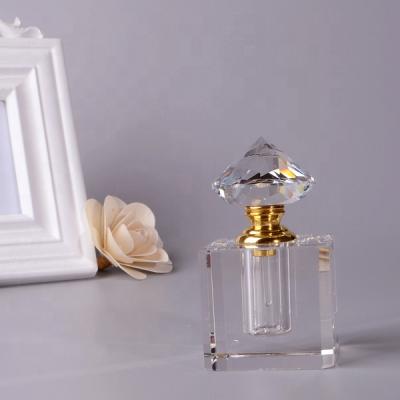 China China 1-10ml Elegant Bathroom Accessory Crystal Perfume Bottle For Gifts Perfect Interior Decor Design Crystal Perfume Bottle for sale