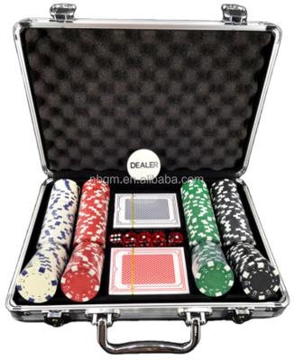 China 200pcs 11.5g Clay Dice Poker Chip Set With Aluminum Case for sale