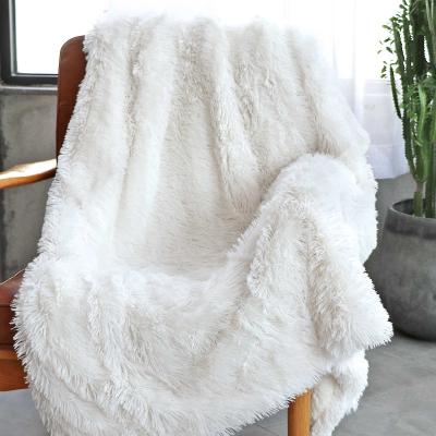 China OurWarm Winter PORTABLE Cheap Custom White Chunky Sofa Blanket Big Size Fluffy Plush Throw Blanket For Bedding for sale