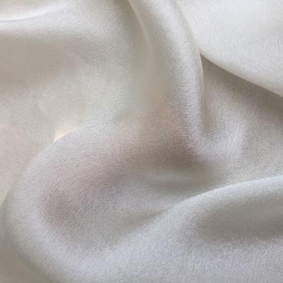 China Organic IN STOCK White Silk Fabric 9mm Good Quality Factory Direct Africa Silk Fabric for sale