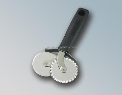 China Sustainable 304 Stainless Steel Double Blades Pastry Pizza Cutter for sale