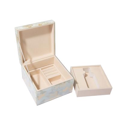 China Recycled Materials Lace Perfume Packaging Jewelry Bracelet Ring Box Girls Leather Jewelry Square Box Perfume Packaging for sale