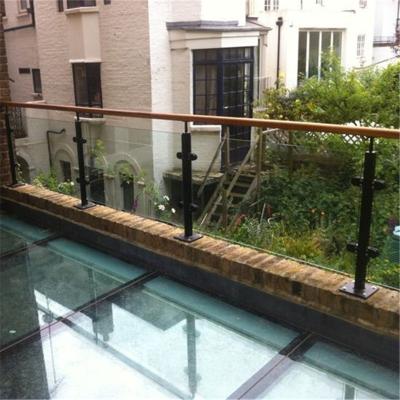 China Modern Stainless Steel Fence Post With Best Price Post Glass Railing for sale