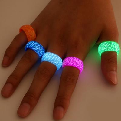 China BOHEMIA Vintage Korean Fashion Glow in the Dark Plastic Acrylic Resin Finger Rings Jewelry Accessories for sale