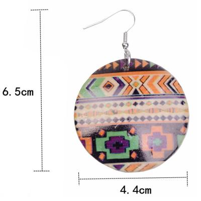 China Handmade Hawaiian Collectible Handmade Women Shape Coconut Shell Circle Earring Jewelry Hand Painted Women for sale