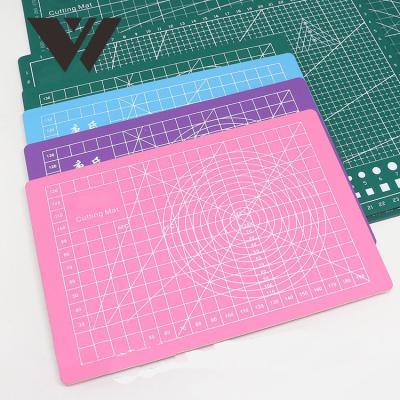 China Good Quality Healing Weldon Professional Custom Logo Self Healing PVC 3 Layers Double Side Cutting Mat for sale