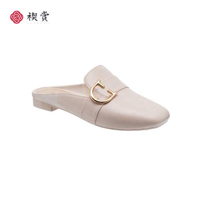 China PVC Luxury Ladies Slippers Freeze Metal Buckle Beach Flat Sandals For Women for sale