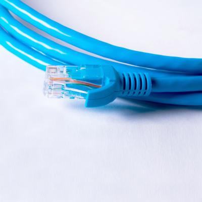 Chine UTP 4 APPAREILLE le câble Ethernet Cat6 de 23AWG 1m ignifuge à vendre