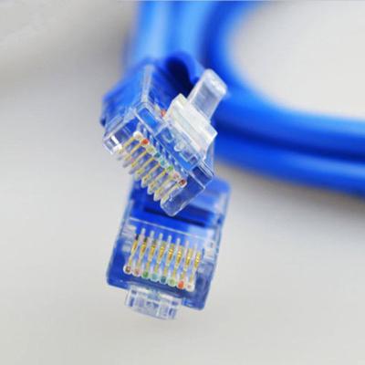 중국 4 뒤틀린 쌍 CCS 10m 이더넷 패치 케이블 Cat5e UTP 푸른 PVC 재킷 판매용