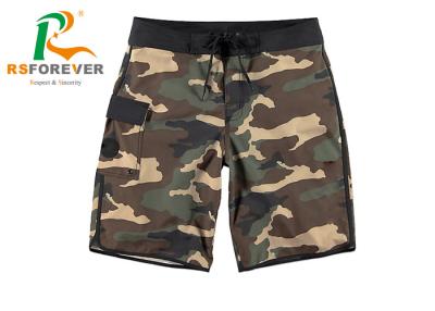 China China-Lieferant Camo-kurze Hosen mit Reißverschluss der Taschen-Fracht-Brett-kurzen Hosen mit Zugschnur zu verkaufen