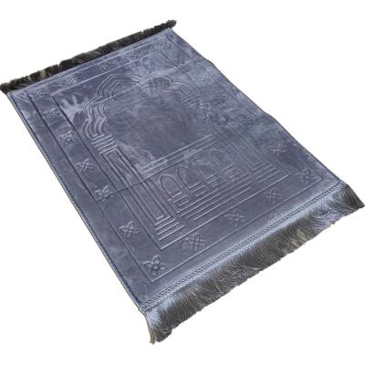 China Stain Resistant Flannel Embossed / Printed Memory Foam Prayer Mat Muslim Prayer Mat Islamic Prayer Blanket for sale