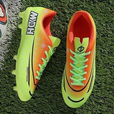 China Custom Rubber Mens Soccer High Ankle Soccer Shoes Soft Bottom Women Men Soccer Shoes Booties Non-slip Shoes Training for sale