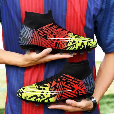 China Custom Rubber Mens Soccer High Ankle Soccer Shoes Soft Bottom Women Men Soccer Shoes Booties Non-slip Shoes Training for sale