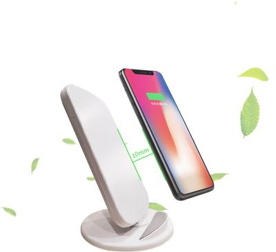 China Smart Phone 2021 Wireless Charger Amazon Support Low Price W19 2 In 1 Wireless Charger For Mobile Phone Use Korea Market 10w Support Wireless Fast Charging for sale