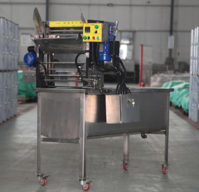 China 2017 professional beekeeping equipments - Zorue ZY-BM006 automatic uncapping machine/electric honeycomb uncapper for sale