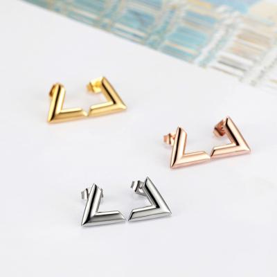 China FASHIONABLE New Arrivals Exquisite Stereoscopic V Pattern Stud Earrings For Women Fit Good Quality Titanium Steel Earrings Piercing Jewelry for sale