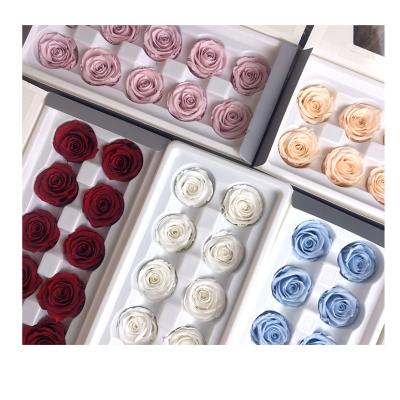 China Real Preserved Roses Flower Preserved Flower Bouquet 3-4CM Rose Head for sale