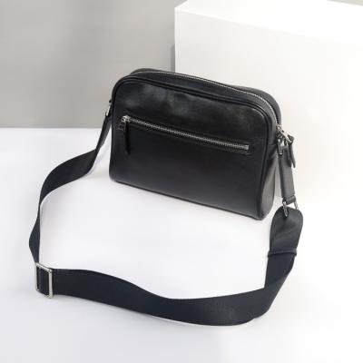 China Fashion New Arrival Fashion Design Best Leather Men's Cross - Body Bag for sale