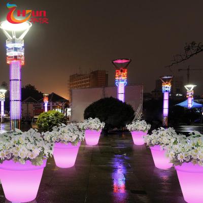 China 2021 Modern New Amazon Design Waterproof Touch Color LED Light Garden Flower Pot for sale