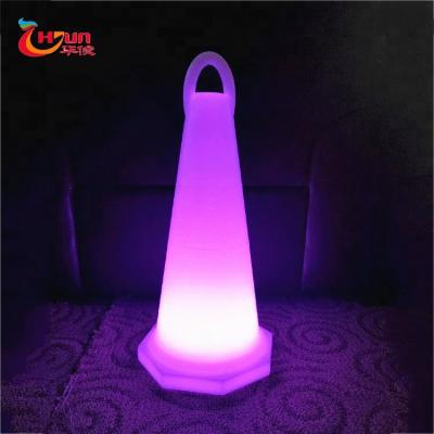 China 2021 Hot Solar Power LED Fireproof Traffic Cone Roadblock Barricade Light Blue Light for sale