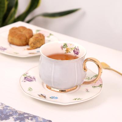 China Viable Rim Color Glazed Porcelain Tea Gold Floral Cups and Saucers Vintage Gold Cup and Saucer Ceramic Coffee Cup Set for sale