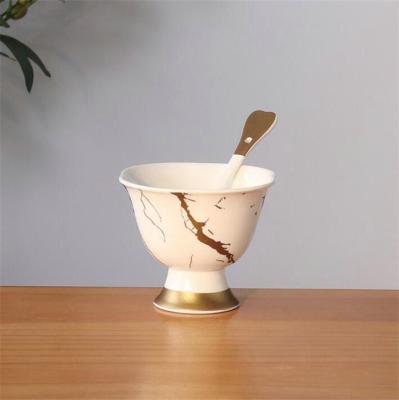 China Sustainable Price Cheap Golden Luxury Restaurant Used Ceramic Ice Cream Bowl And Spoon for sale