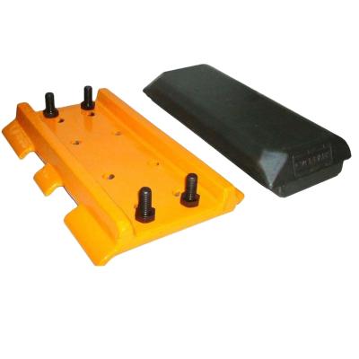 China High or low temperature /oil and fuel resistance excavator rubber track protection/rubber track shoes/rubber track for sale