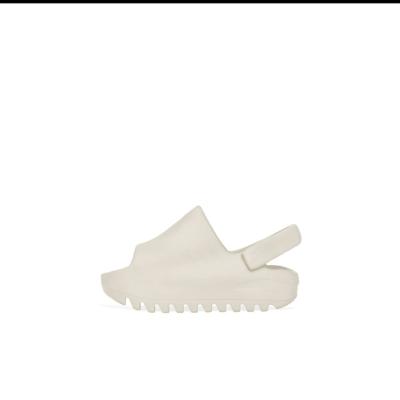 China 2021 summer beach entertainment quality white series leisure walk originals Yeezy slippers family classic series is better than peers for sale