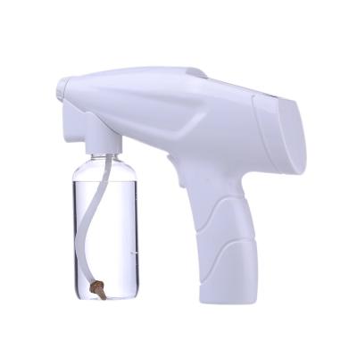 China Rechargeable Automatic Garden Gun Alcohol Disinfection Fogging Sprayer Electrostatic Gun Machine Sprayer Blue Light Nanomist Disinfection for sale