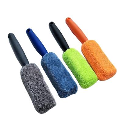 China Comfortable Anti-slip Twist Wire Microfiber Car Handle Cleaning Brush Auto Tire Cleaning Brush for sale