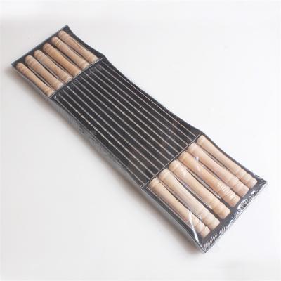 China Easily Cleaned Wooden Handle Stainless Steel BBQ Stick Metal Tool For BBQ BBQ String 38CM BBQ Needle Set for sale