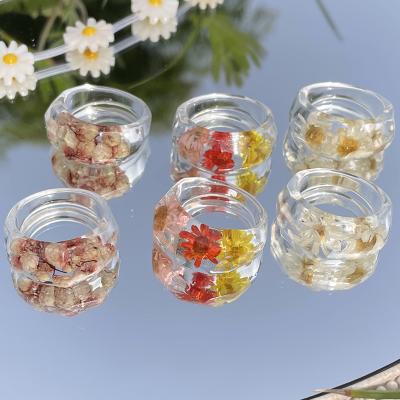 China Environmental Friendly Fresh Small Daisy Rose Dried Ring DIY Resin Flower Super Fairy Ring for sale