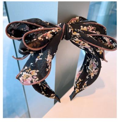 China Fashion cool headband with retro Japanese and Korean print and contrast color big bow wide headband for sale