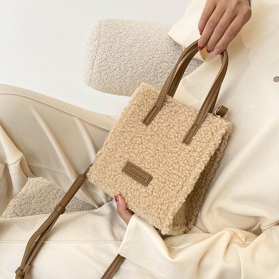 China New Fashion Lamb Wool Casual Shoulder Bag PU Portable Square Small Large Capacity Tote Bag for sale