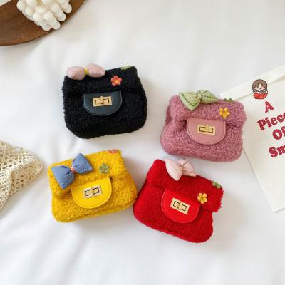 China Fall Young Child fashion designer children's wool woolen purses and handbags wholesale bow flower accessories for sale