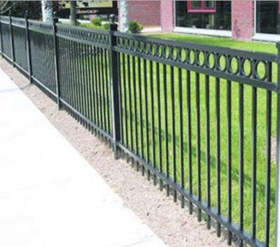 China Factory Direct Sale Easily Assembled Classic Style Metal Welded Steel Construction Provides Strength Fence for sale