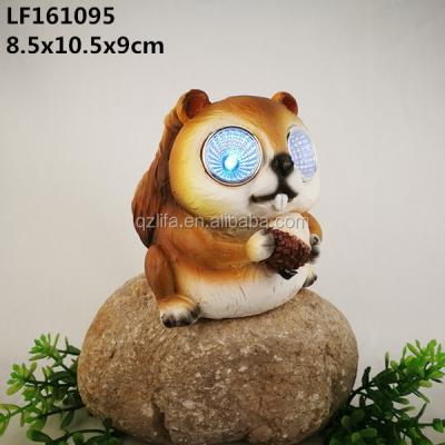 China Resin Animal Shaped Solar Garden Lights Garden Statue Decor Squirrel Lamp Lighting Garden Outdoor Decor Outdoor Solar Led Lawn Light for sale