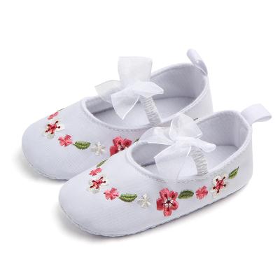 China Toddler Flat Embroidered Shoes Like Newborn Baby Soft Sole Shoes for sale