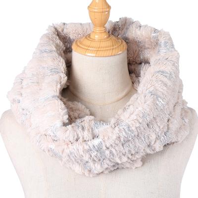 China soft & Warm Luxury Round Faux Fur White Silver Scarf For Ladies Warm Winter Headscarf for sale