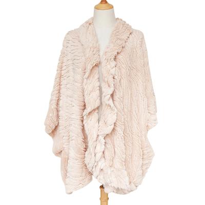 China Elegant Fashion Plus Size Soft Women's Winter Warm White Lace Coat Faux Fur Shawl for sale