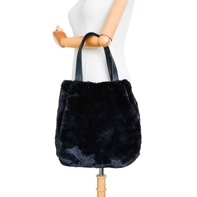 China soft & New Warm Winter Fashion Women's Artificial Fur Rabbit Handbag Soft Warm Bucket Bag for sale