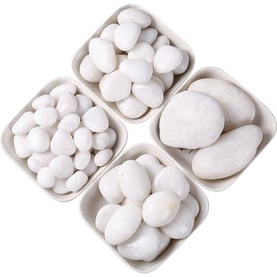 China Modern Garden Decorator White Polished Pebbles High Landscaping Stone White River Stone for sale