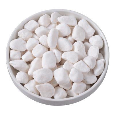 China modern cheap natural round snow white pebble stone for garden for sale