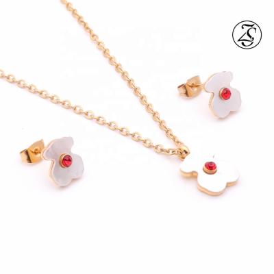 China Popular Gold Plated Jewelry Sets Shell Earring Stainless Steel Fashion Necklace for sale