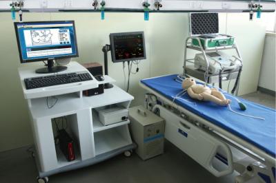 China Manequim inteligentes avançados dos primeiros socorros do Neonate com equipamento de monitoração video para ensinar à venda