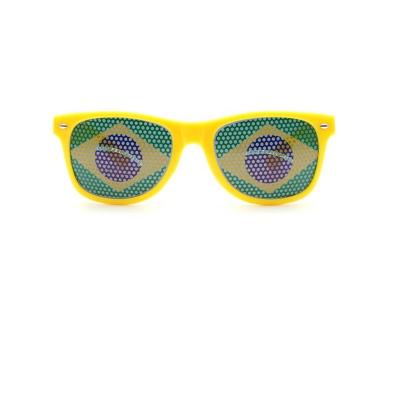 China Sports Sunglasses Bar Glass Pinhole 2020 Promotional Psychedelic Sunglasses for sale