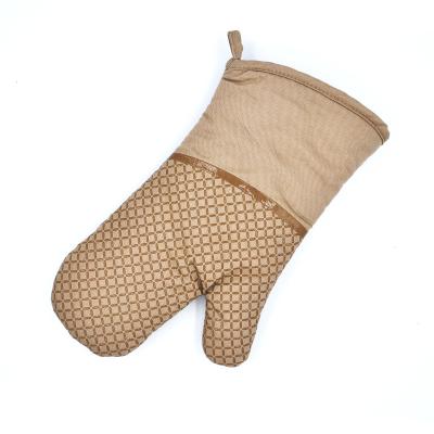 China China Manufacturer Non-slip Gloves Custom Kitchen Cooking Gloves Heat Insulation Printed Silicone Oven Gloves for sale