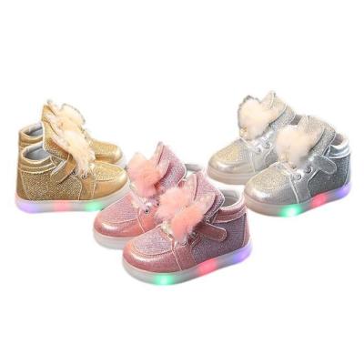 China Autumn Children's LED Shoes Round Lights Luminous Girls Diamond Shoes Cartoon Baby Kids Colorful Shoes Feather Soft Arc Sole for sale