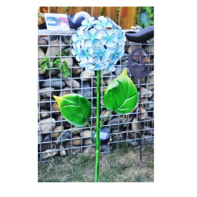 China Minimalist High Quality Metal Colorful Garden Ornaments Flower and Leaves Garden Stake Decoration for sale